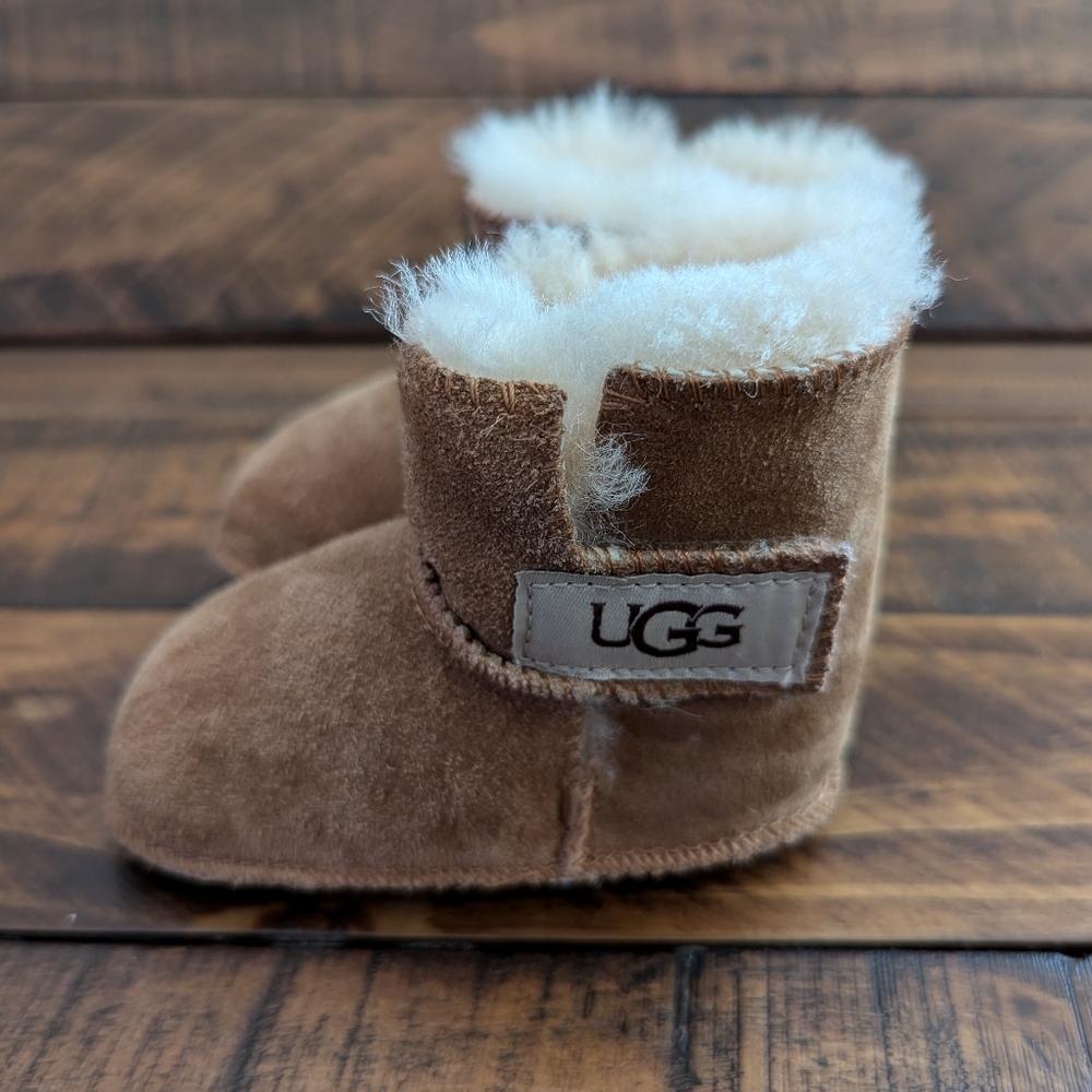 UGG Australia 5202 Infant Brown Booties Size SMALL UK 2 EU18 Japan 11